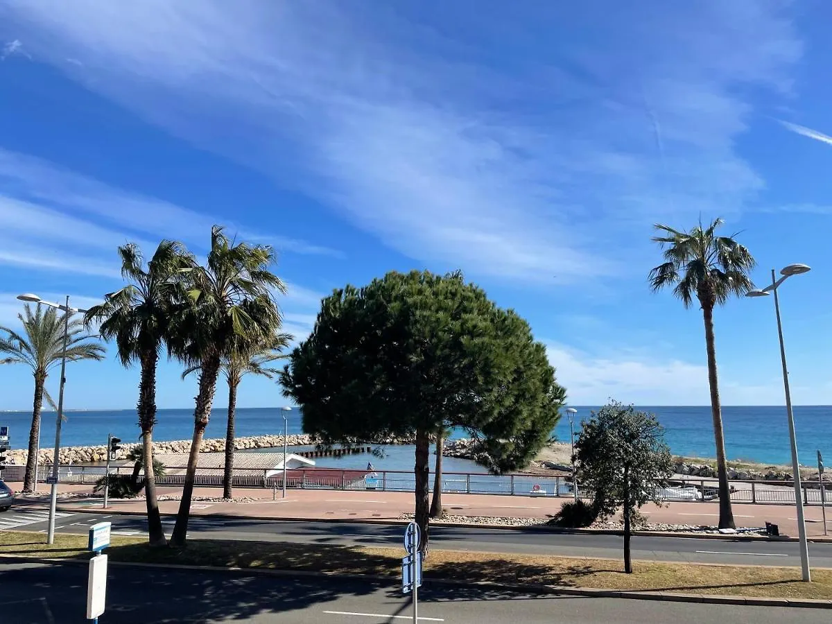 Apartment Front De Mer,Plage, Piscine, Parking Cagnes-sur-Mer France