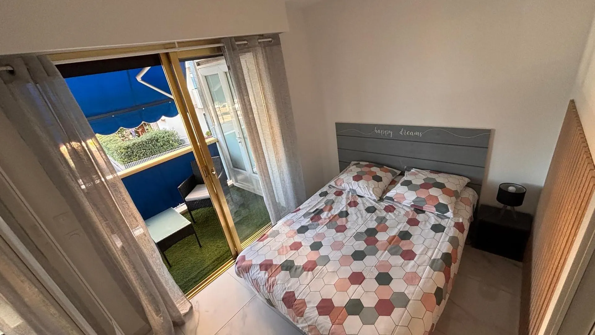 Apartment Front De Mer,Plage, Piscine, Parking Cagnes-sur-Mer Frankreich